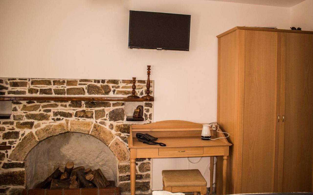 Fardi Residence Guesthouse Samothraki Ngoại thất bức ảnh